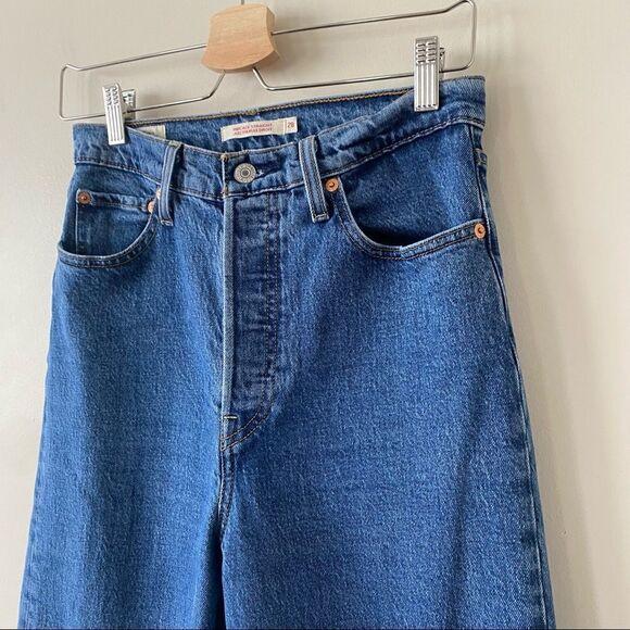 Levi’s-ribcage Straight Joli Thorax Droit Medium Wash Button Fly Jean - Picture 6 of 14